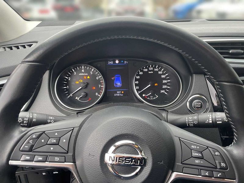 Nissan Qashqai N-Connecta 1,3Dig-T, Navi, Sitzhzg,360°
